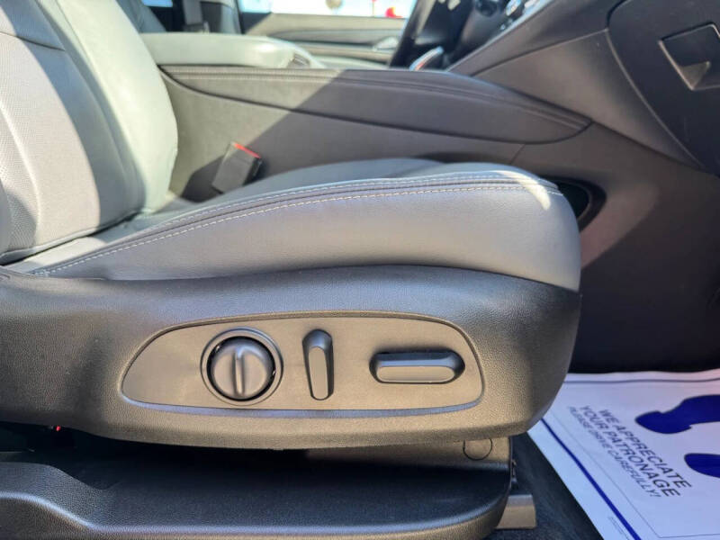 2020 Buick Enclave Essence