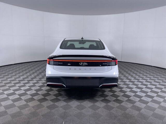 2025 Hyundai Sonata SE