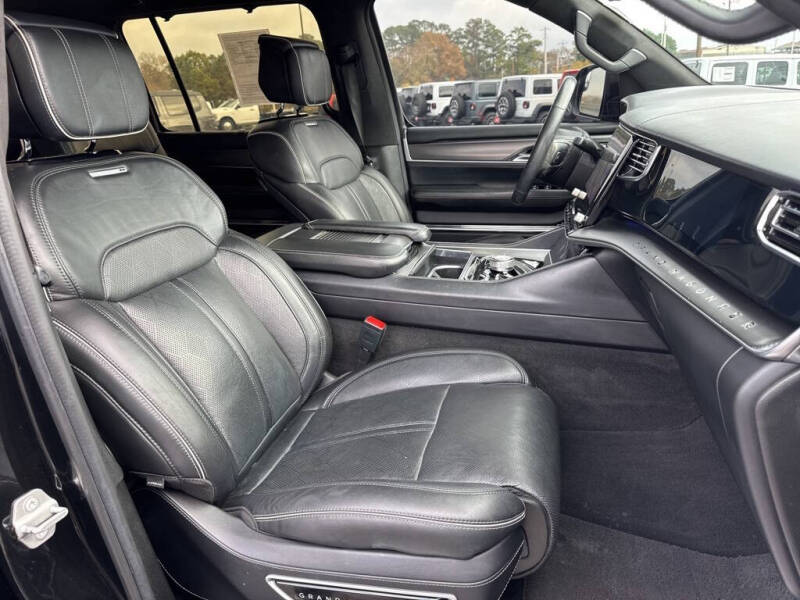 2022 Jeep Grand Wagoneer Series II