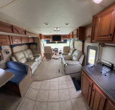 2009 Damon Challenger 376