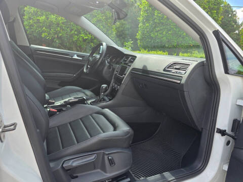 2016 Volkswagen Golf TSI SEL