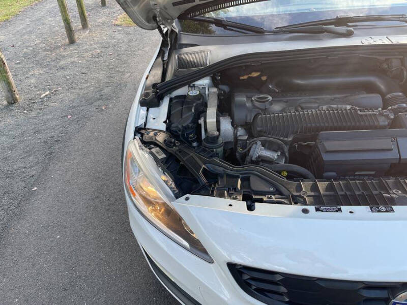 2015 Volvo V60 Cross Country T5