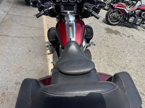 2016 Harley-Davidson FLHTK -