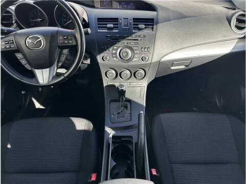 2013 Mazda MAZDA3 i Touring