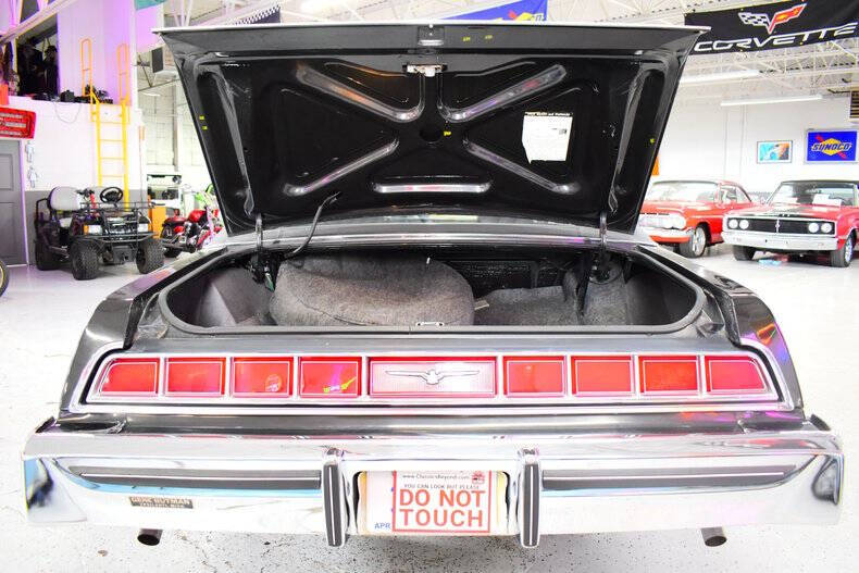 1976 Ford Thunderbird