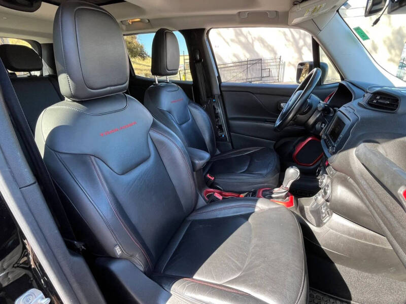 2017 Jeep Renegade Trailhawk