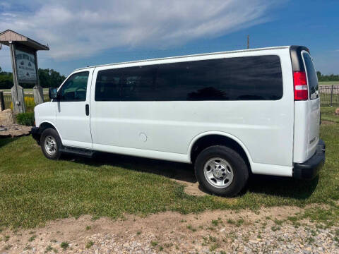 2022 Chevrolet Express LS 3500