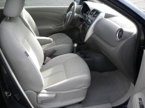 2016 Nissan Versa