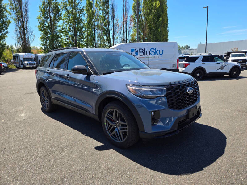 2025 Ford Explorer ST-Line