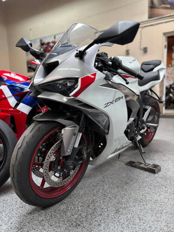 2025 Kawasaki Ninja ZX-6R