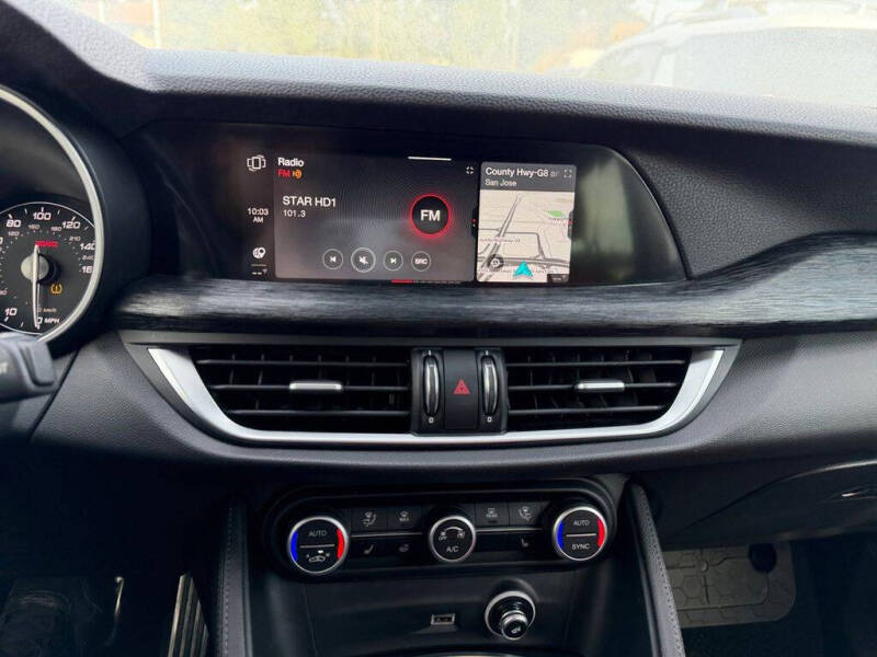 2022 Alfa Romeo Stelvio Sprint