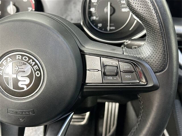 2023 Alfa Romeo Stelvio Veloce