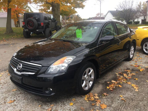 2015 Nissan Altima for sale at Antique Motors in Plymouth IN