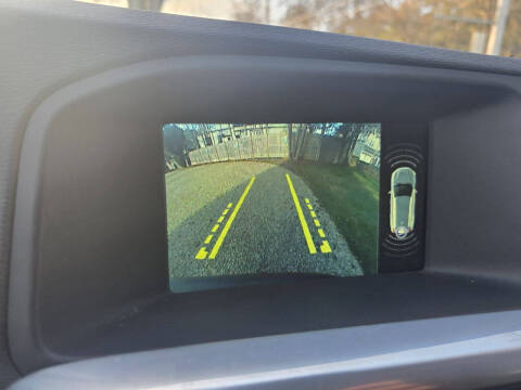 2016 Volvo V60 Cross Country T5