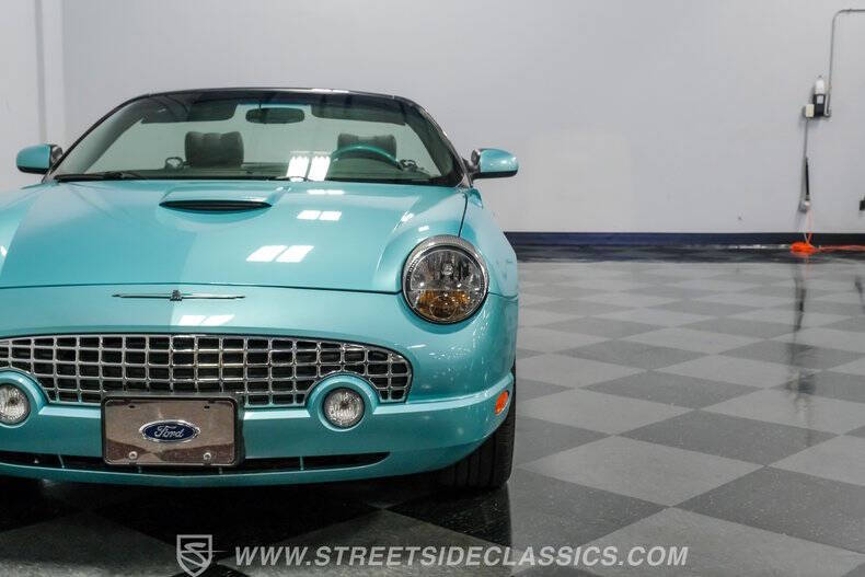 2002 Ford Thunderbird Deluxe