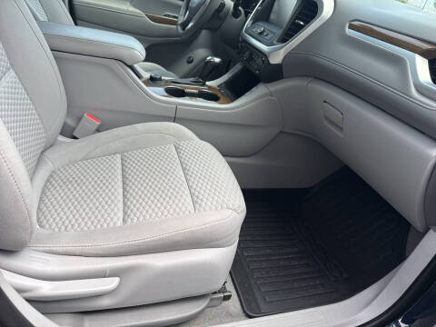 2017 GMC Acadia SLE-2