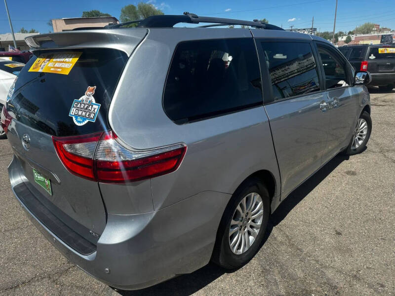 2017 Toyota Sienna