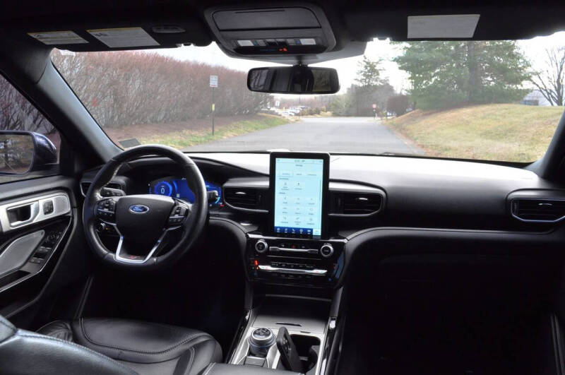 2022 Ford Explorer ST