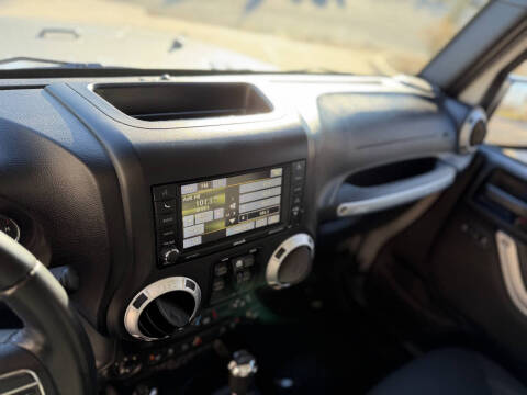 2016 Jeep Wrangler Unlimited Sahara 75th Anniversary