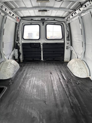 2021 Chevrolet Express 2500