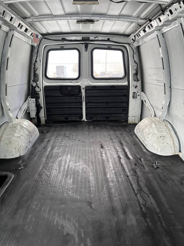 2021 Chevrolet Express 2500