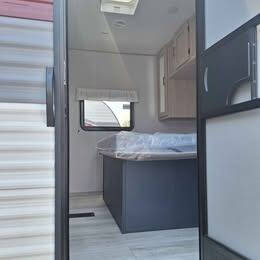 2024 Prime Time RV AVENGER 28BHS