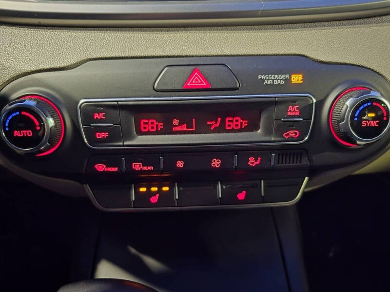 2020 Kia Sorento S V6