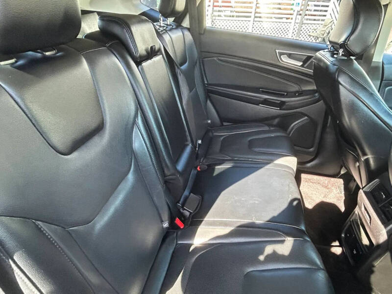 2017 Ford Edge Titanium