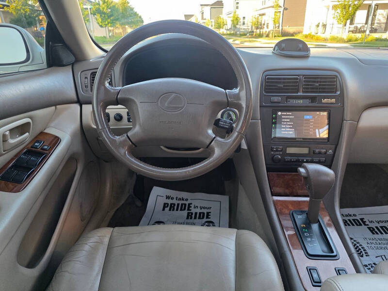 1999 Lexus ES 300