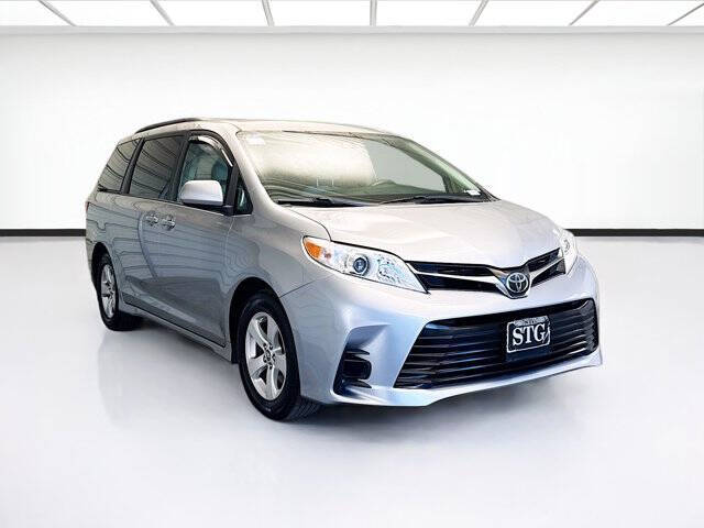 2018 Toyota Sienna LE 8-Passenger
