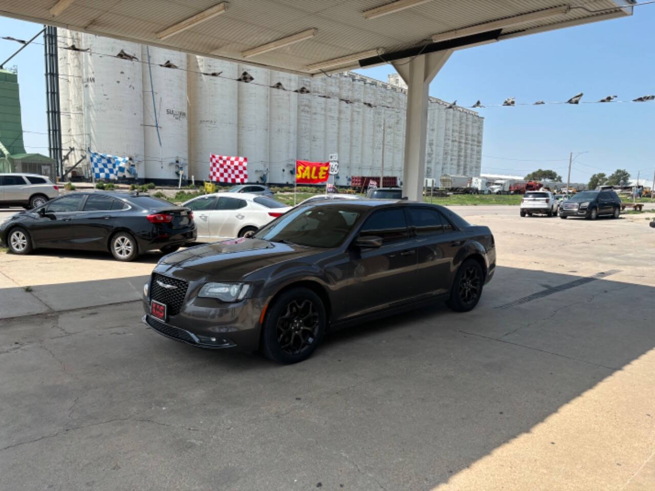 2019 Chrysler 300 for sale at Kansas Auto Sales in Ulysses, KS