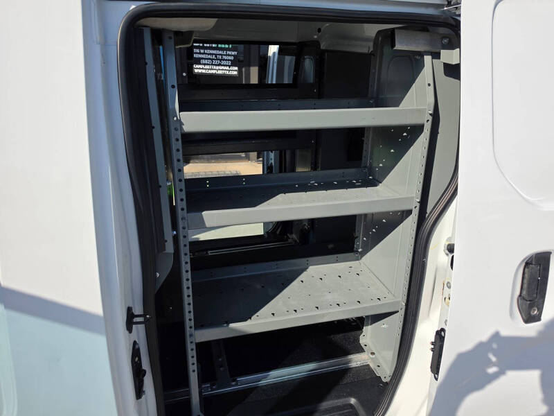 2017 Nissan NV200