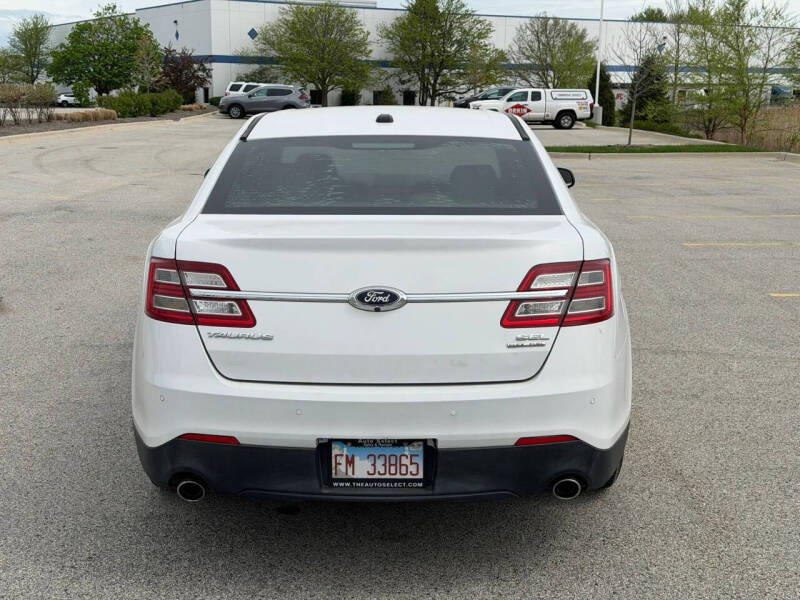 2017 Ford Taurus SEL