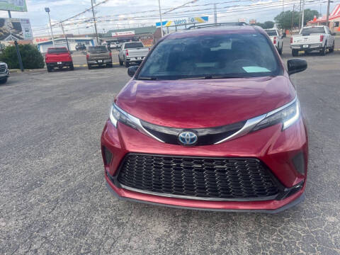 2022 Toyota Sienna XSE 7-Passenger