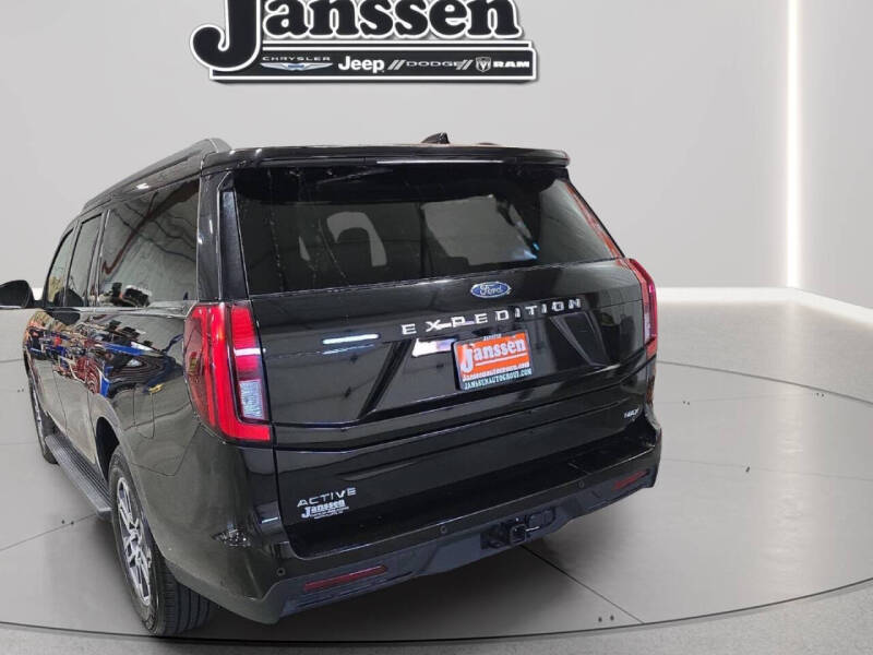 2025 Ford Expedition MAX Active