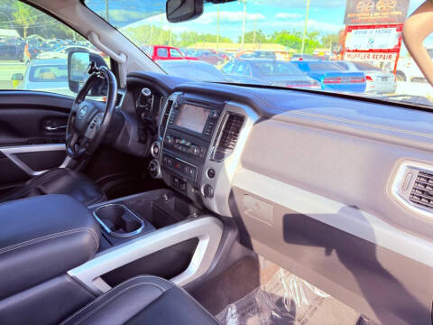 2019 Nissan Titan SV