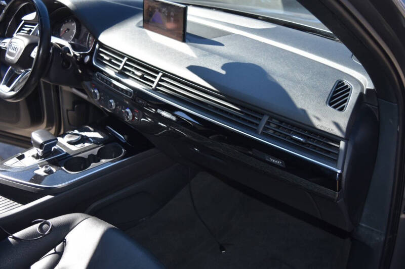 2017 Audi Q7 2.0T quattro Premium