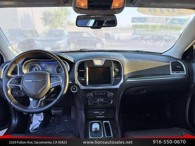 2016 Chrysler 300 C