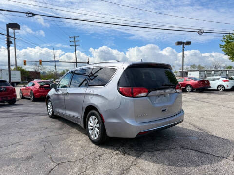 2018 Chrysler Pacifica Touring L Plus