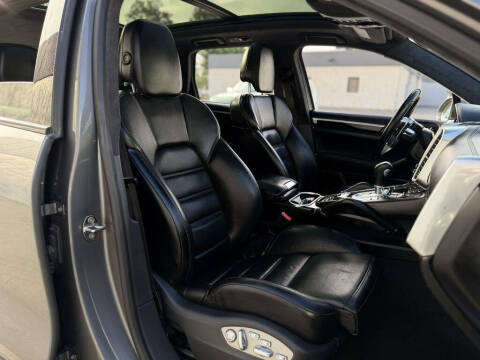 2017 Porsche Cayenne Turbo