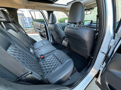 2023 Mitsubishi Outlander PHEV SEL