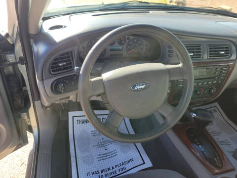 2006 Ford Taurus SEL