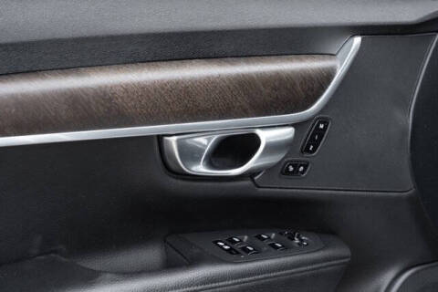 2020 Volvo V90 Cross Country T6