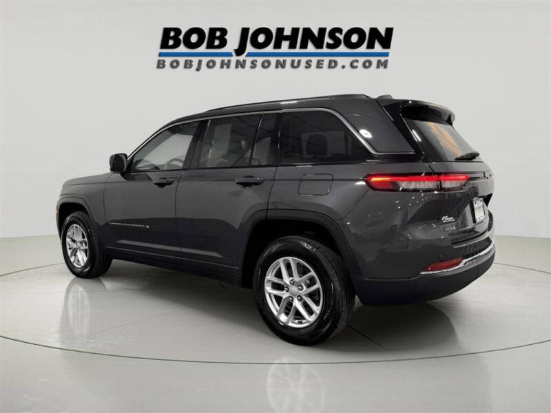 2023 Jeep Grand Cherokee Laredo