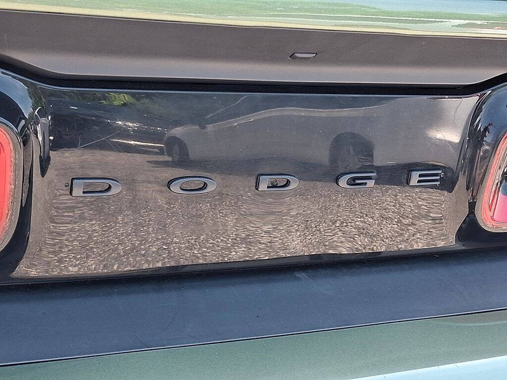 Dk. Green 2021 Dodge Challenger SXT SXT 2dr Coupe 32