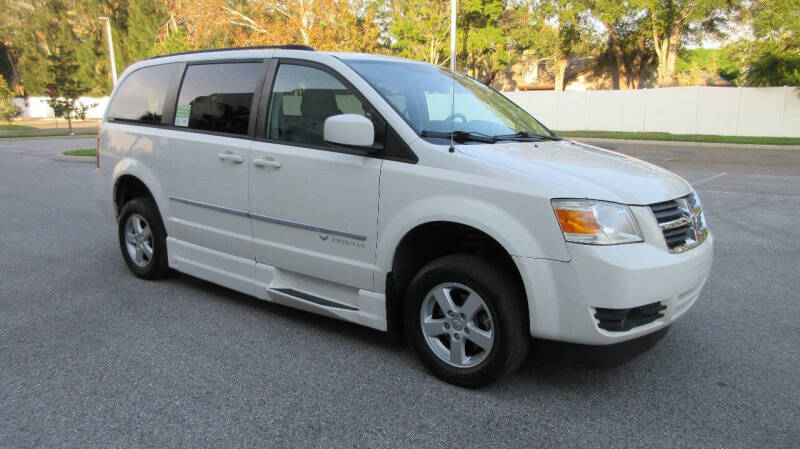 2010 Dodge Grand Caravan SXT photo 5