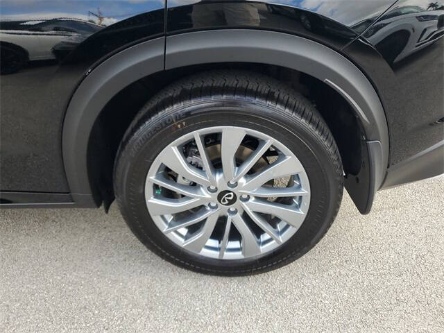 2025 Infiniti QX50 Luxe