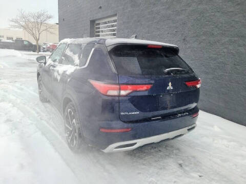 2022 Mitsubishi Outlander SE