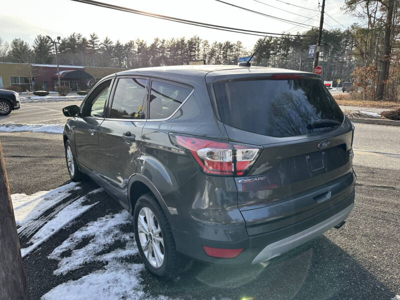 2017 Ford Escape SE - Photo 19