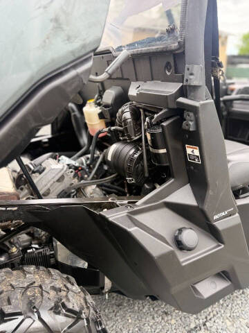 2024 Can-Am DEFENDER XT HD7